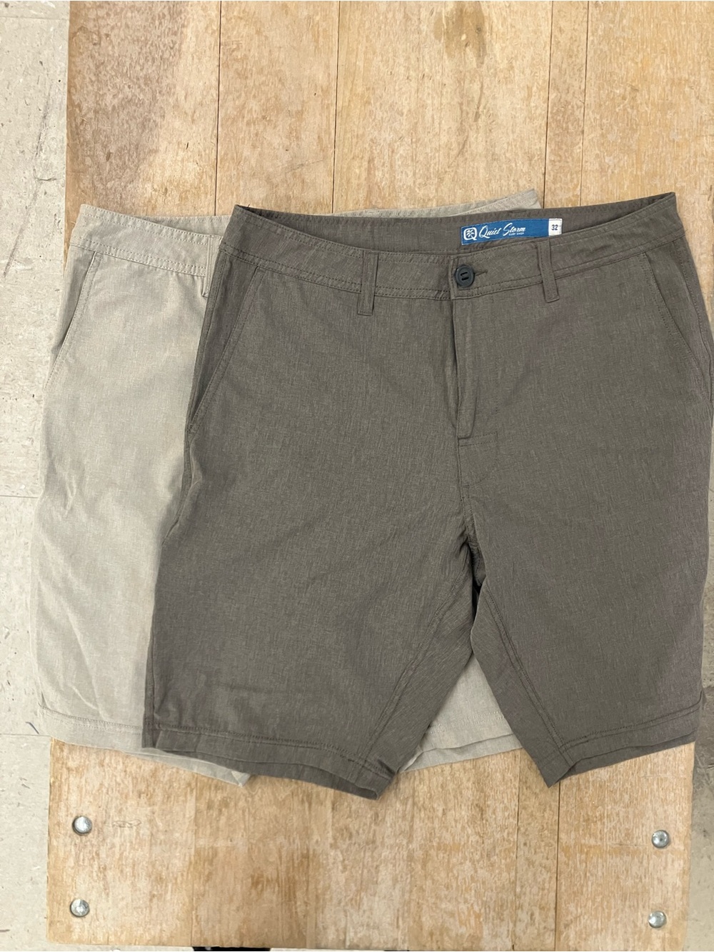 QUIET STORM Hybrid Short 2 Pack Khaki Dark Brown 32 NWOT Surf Fish 20 in